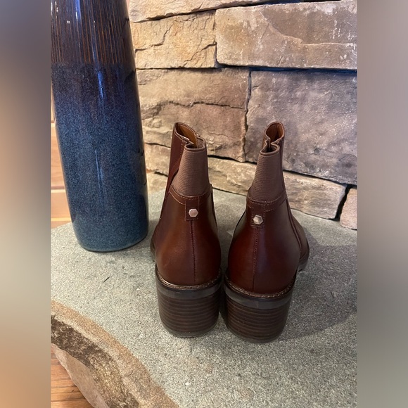 Crown Vintage boots 6.5 - Picture 2 of 3